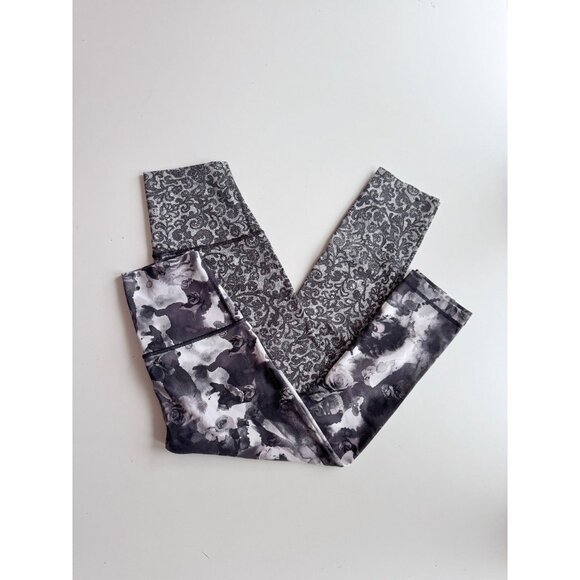 Lot of 2 LULULEMON Size 4 Wunder Under Leggings - Lace & Floral Print - Picture 1 of 16